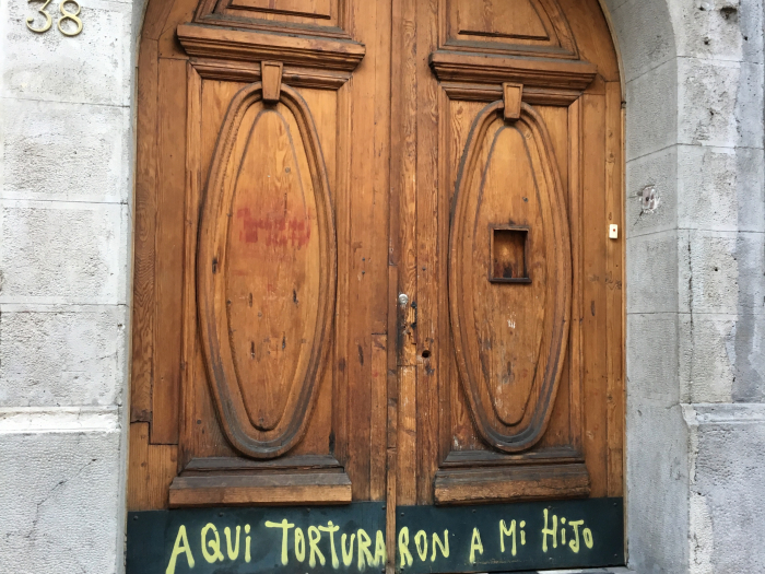 entranceway to Londres 38